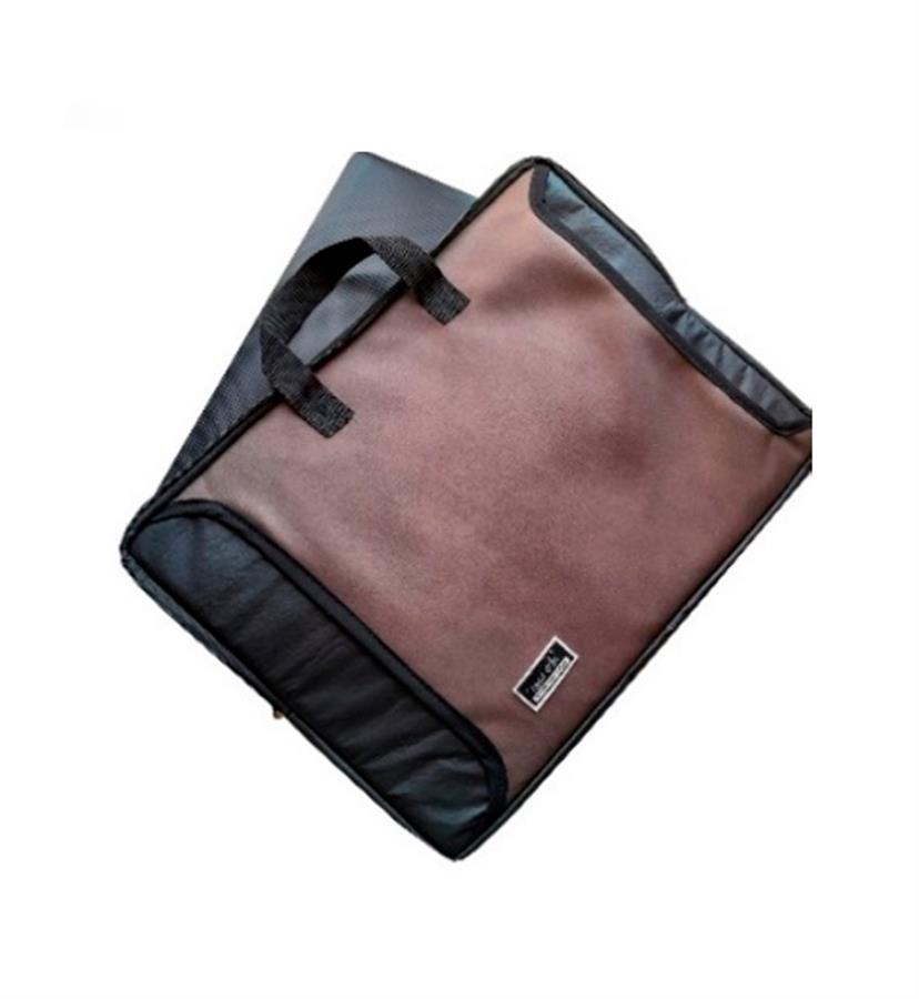 FUNDA NOTEBOOK 15.6 PULGADAS CON MANIJAS + BOLSILLO P/ CARGADOR - MARRON